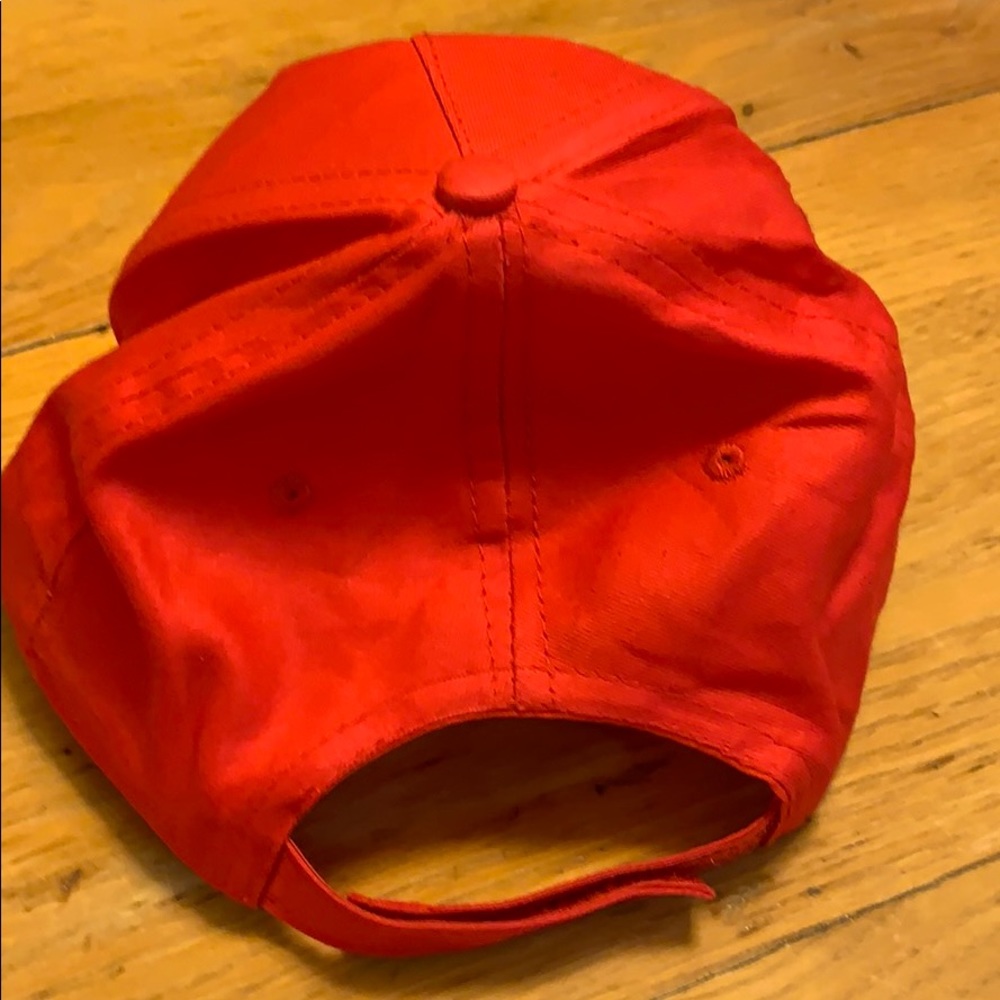 Ducati hat from 2012 model GP at Laguna Seca - Picture 2 of 8